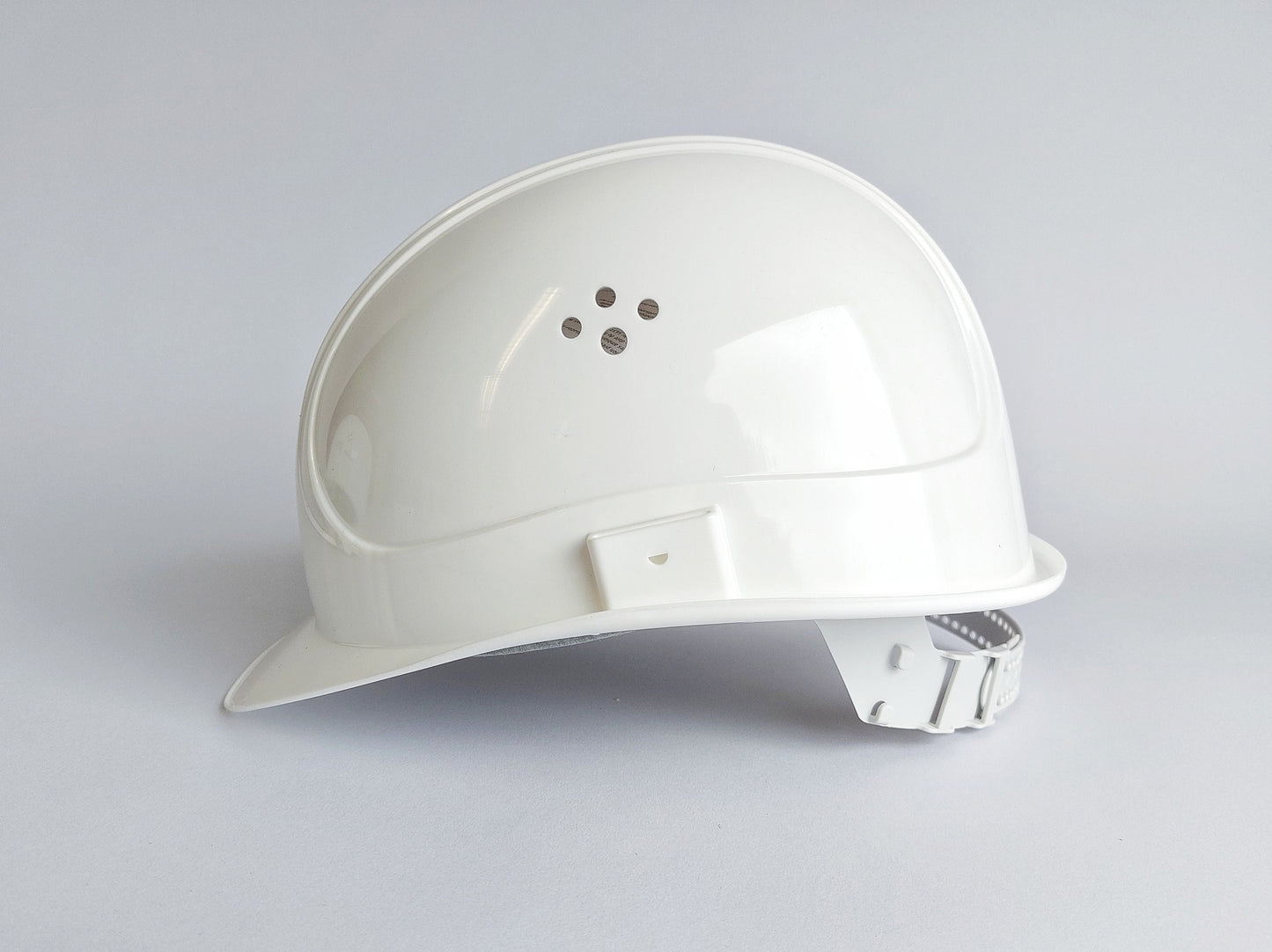 Bauhelm Weiß mit Wunschname | personalisierter Schutzhelm für Bauherr & Bauherrin - SelfmadeStudio