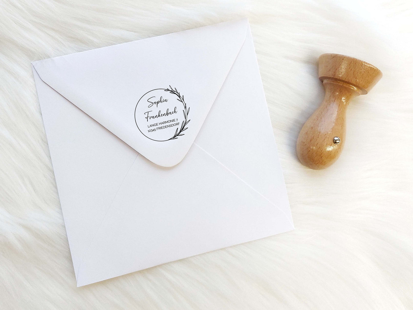 Adressstempel - Frankenbach | Blätterring filigran | personalisierter Familienstempel | Holzstempel Wunschadresse | Stempel Rund 44mm/60mm