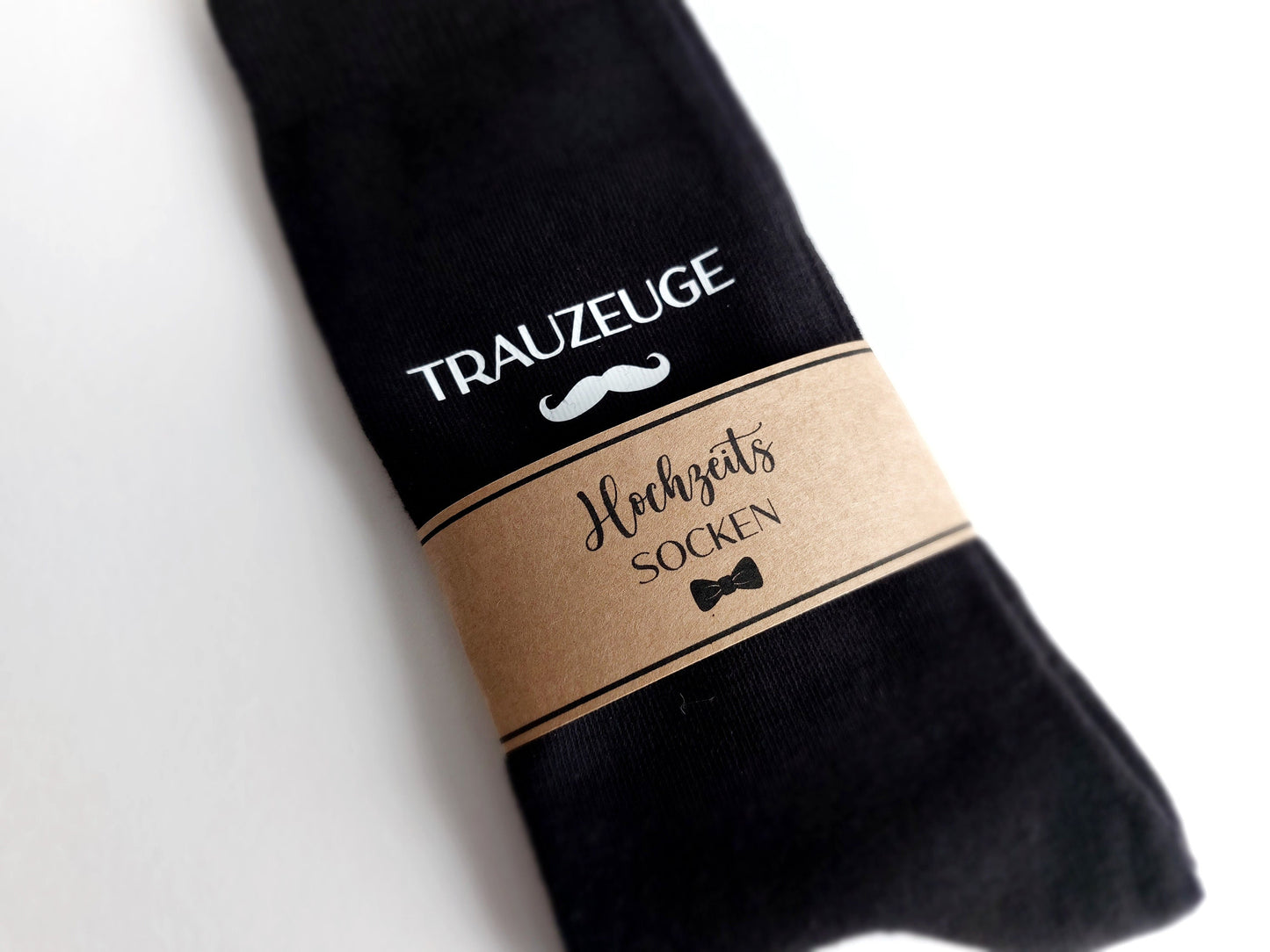 Gentleman Hochzeitssocken mit Motiv | Bräutigam / Trauzeuge | Hochzeit Getting Ready | Herren Socken für Anzug | Schnurrbar Fliege Zweig