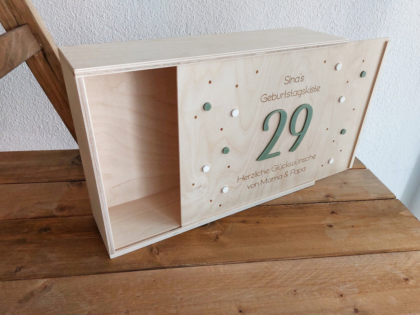 Geburtstagskiste mit 3D-Zahl / Jahrgang + Konfetti | DIY-Geburtstagskiste mit Widmung und Geburtstagsgruß - SelfmadeStudio