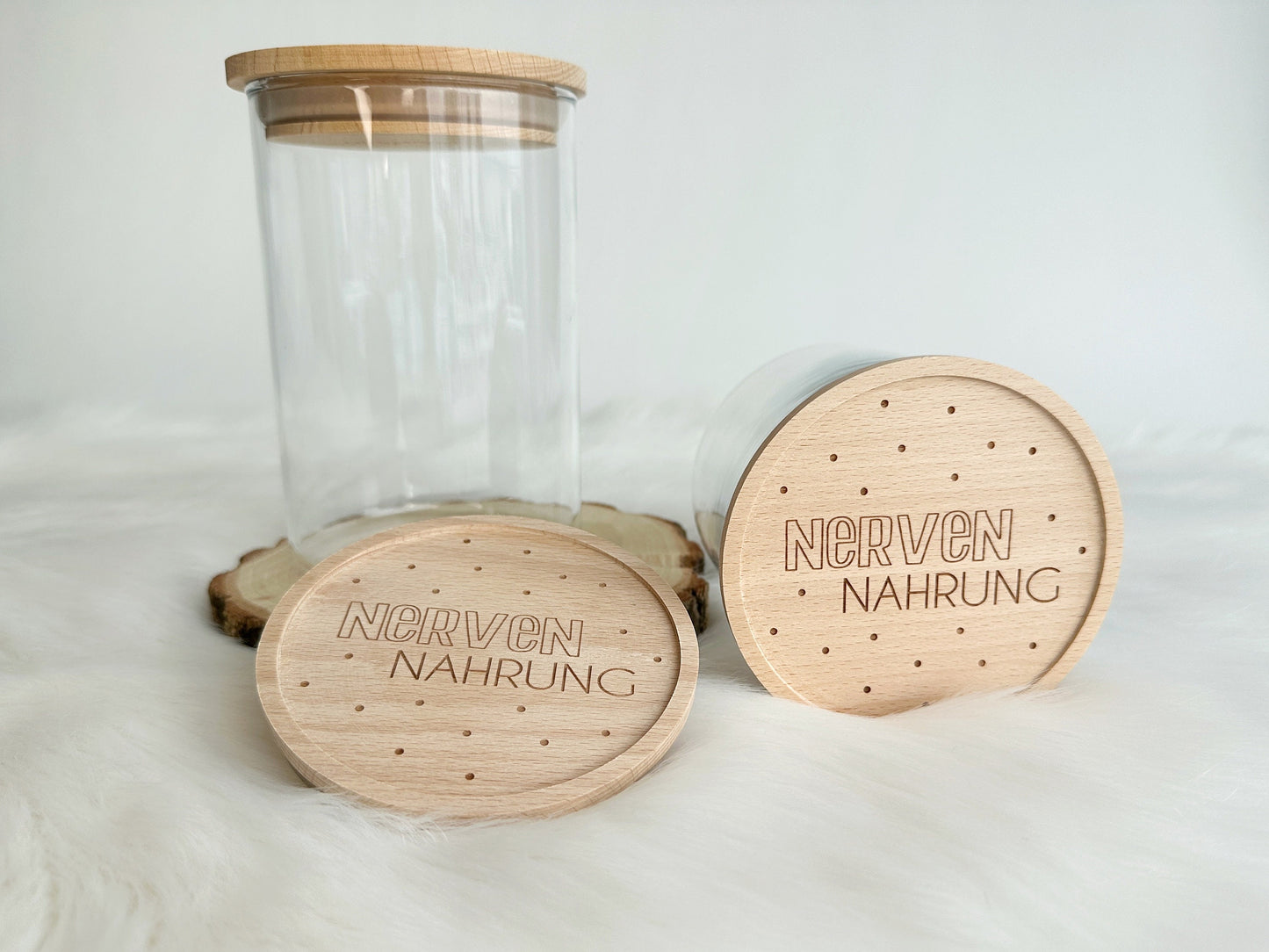 Vorratsglas mit Gravur "Nerven Nahrung" | Holzdeckel aus Buche | Gravur mit Punkten - SelfmadeStudio