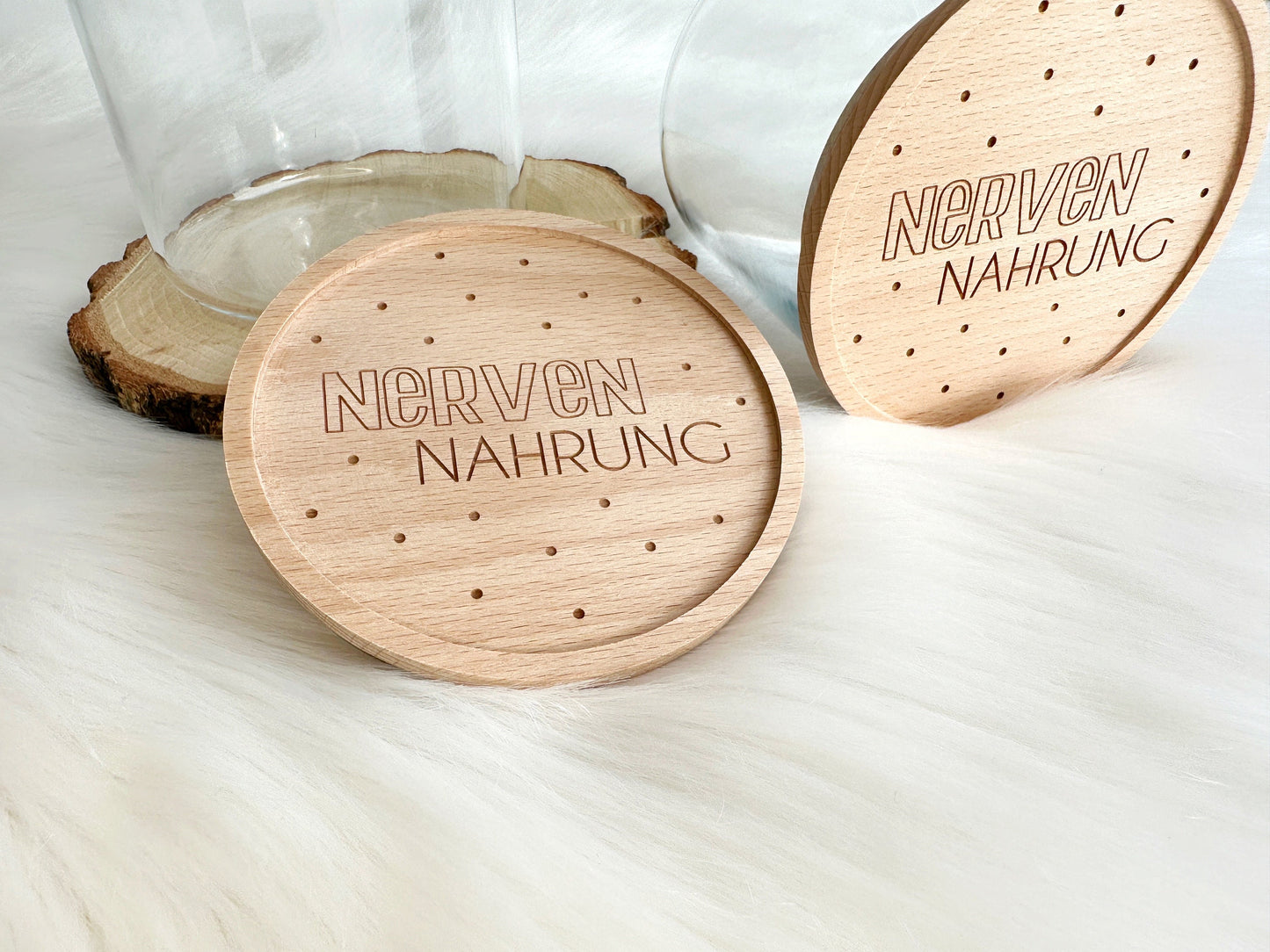 Vorratsglas mit Gravur "Nerven Nahrung" | Holzdeckel aus Buche | Gravur mit Punkten - SelfmadeStudio