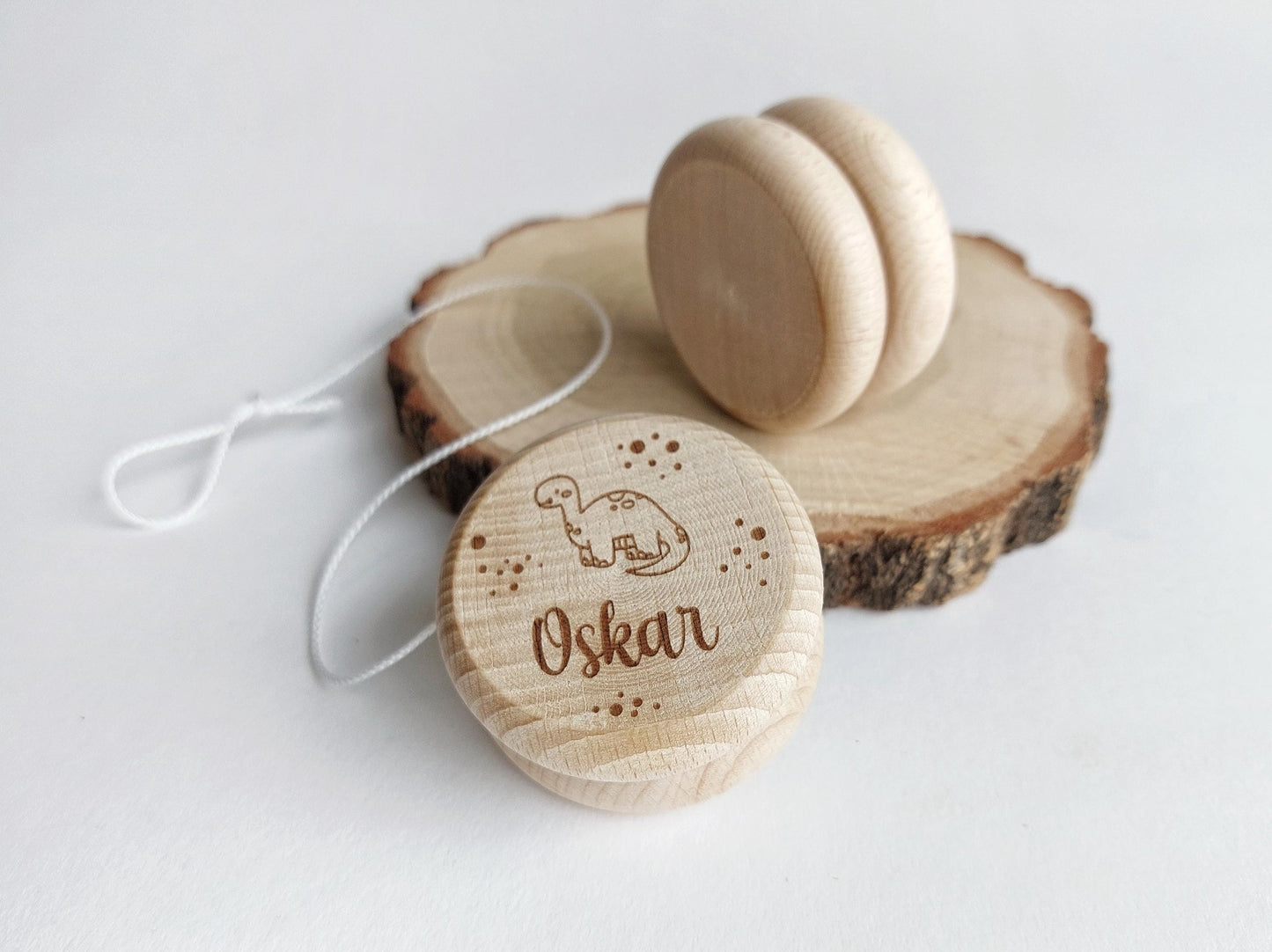 Dino Jojo mit Name | Dinosaurier Spielzeug Jojo| personalisiertes Jojo | Kinderspielzeug | Holzjojo mit Gravur | Geschenkidee Einschulung