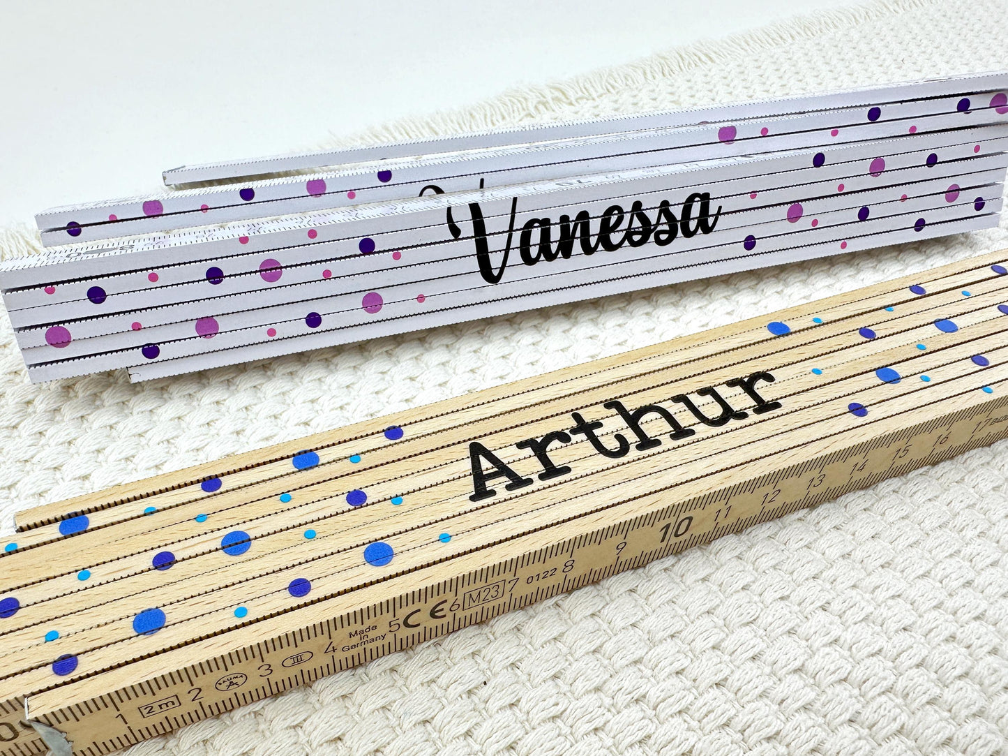 Kinder Meterstab bunte Punkte - Personalisiert | 5 Farbmotive | Mini-Handwerker | Kleiner Helfer | bedruckter Zollstock | 2 Meter | Kreis