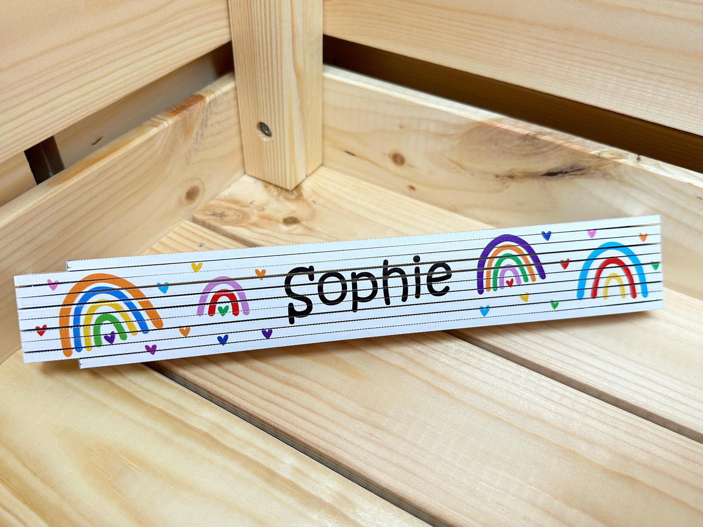 Kinder Meterstab Regenbogen - Personalisiert | 5 Farbmotive mit Herzen | Mini-Handwerker | Kleiner Helfer | bedruckter Zollstock | 2 Meter