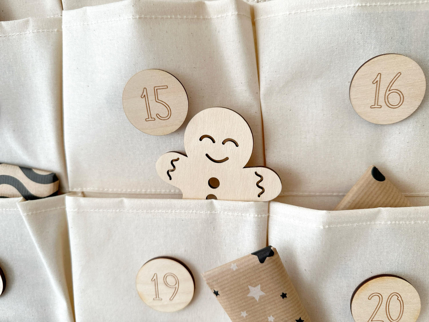 Lebkuchenmann Deko aus Holz Weihnachtsdeko Adventsdeko, Zuckerstange, DIY Adventskalender zum dekorieren und befüllen