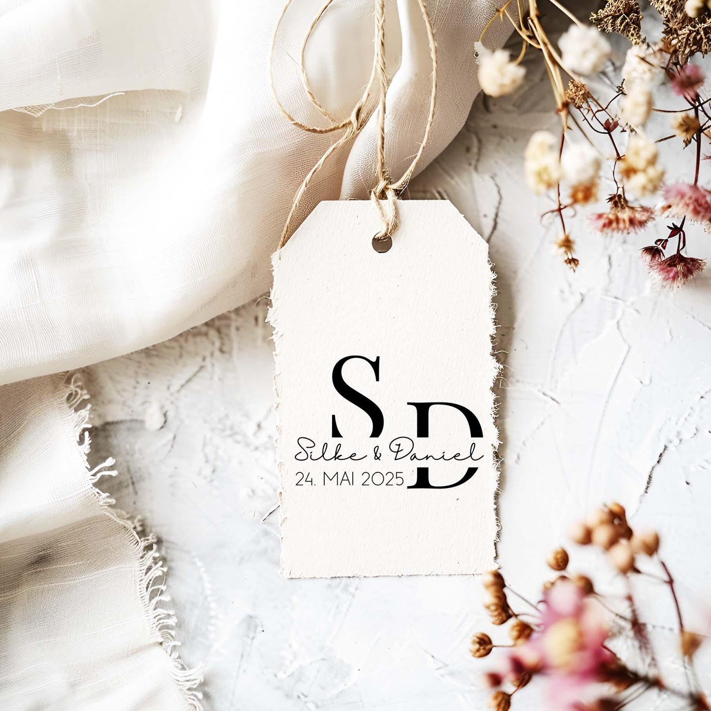 Hochzeitsstempel zum verzieren deiner Hochzeits-Papeterie, ob Einladungskarte, oder Gastgeschenk, Platzkarte oder Danksagungskarte, personalisiere deine Hochzeitspost und Papeterie mit einem individuell gestalteten Stempel von SelfmadeStudio