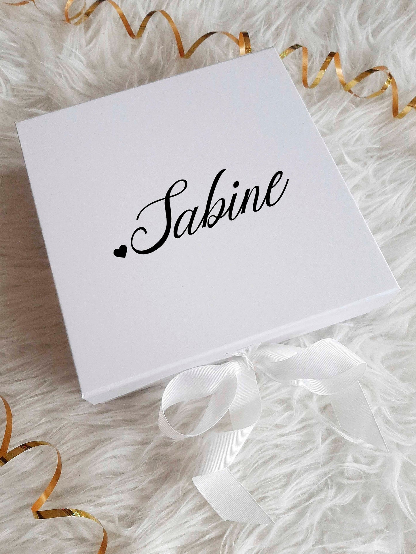 Geschenkbox mit Namen - Weihnachtsgeschenk Box - Trauzeugen Patentante Geschenkbox DIY Geschenkbox / Eine Geschenkbox mit Name und Schleife