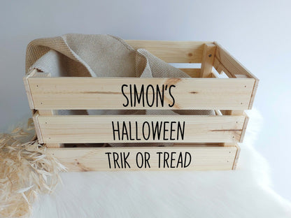 Halloween Kiste mit Namen zum selbst Befüllen | Halloween Süßigkeiten | Trik or Tread | personalisierte Aufkleber für Holz Kiste