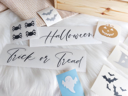 Halloween Kiste mit Namen zum selbst Befüllen | Halloween Süßigkeiten | Trik or Tread | personalisierte Aufkleber für Holz Kiste