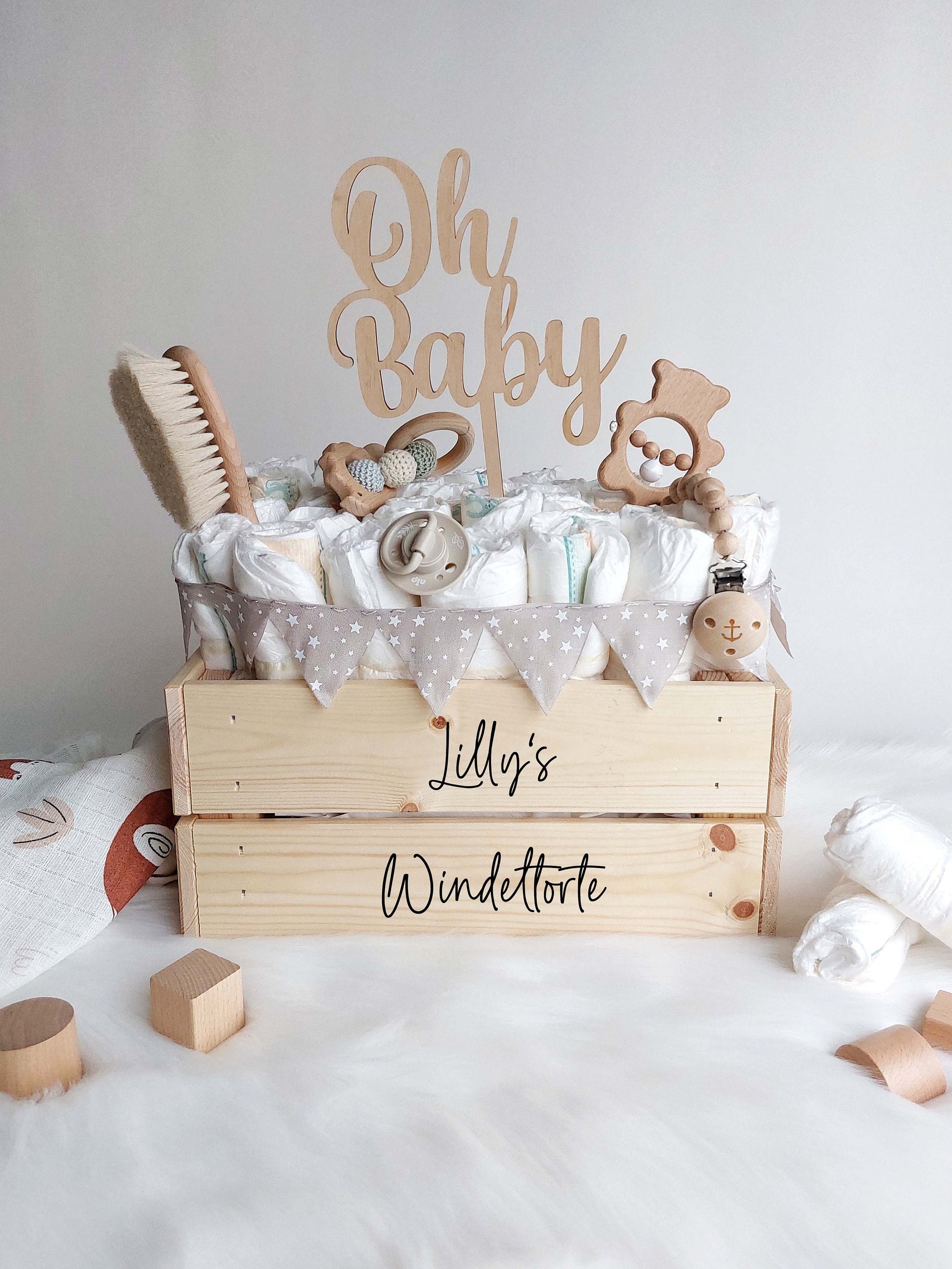 Babykiste mit Name | DIY-Windeltorte zum selbst Befüllen | Personalisierte Holzkiste oder Schriftzug zum Aufkleben - SelfmadeStudio