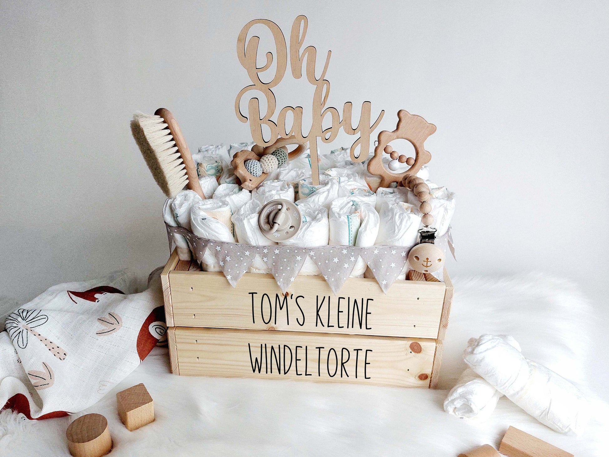 Babykiste mit Name | DIY-Windeltorte zum selbst Befüllen | Personalisierte Holzkiste oder Schriftzug zum Aufkleben - SelfmadeStudio