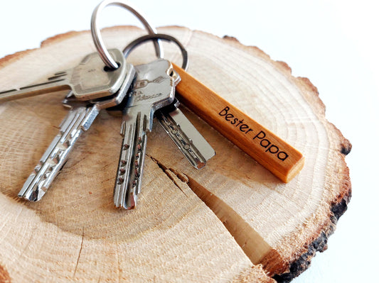 Personalisierter Holz Schlüsselanhänger mit Wunschtext Gravur– Geschenkidee für Valentinstag, Muttertag, Vatertag & Hochzeitstag Holz Stift