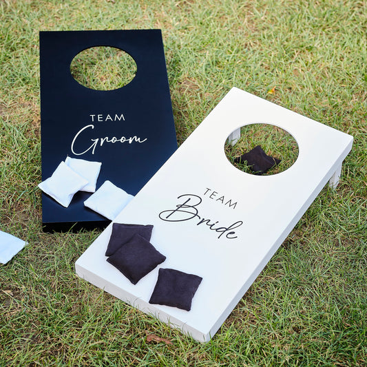 Corn Hole Hochzeitsspiel - Säckchenspiel - Outdoorspiel für Hochzeit - schwarz / weiß Mr & Mrs - Cornhole-Wedding Game