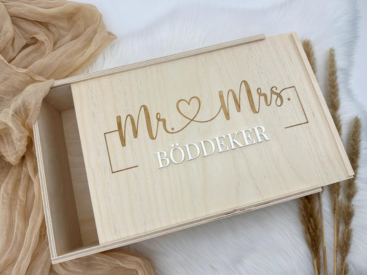 Erinnerungskiste für das Brautpaar | Holzkiste personalisiert mit 3D-Name | Hochzeitsgeschenk personalisiert  | Kiste zur Hochzeit - SelfmadeStudio