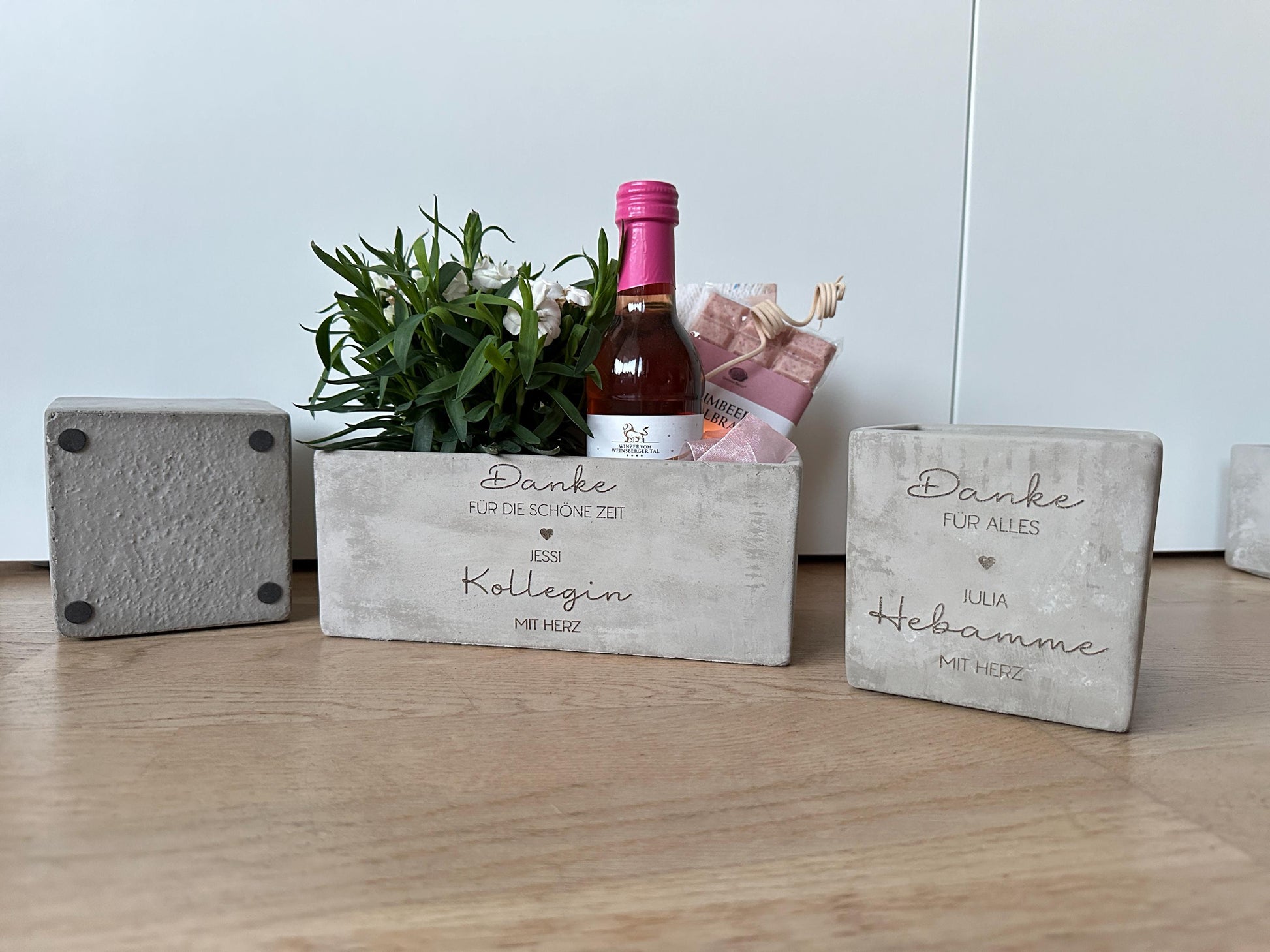 Blumentopf Beton-Optik Mit Herz | Personalisierter Topf Danke für alle Wunschname Hebamme Erzieherin Arzt Geschenk Abschied 3 Größen Gravur