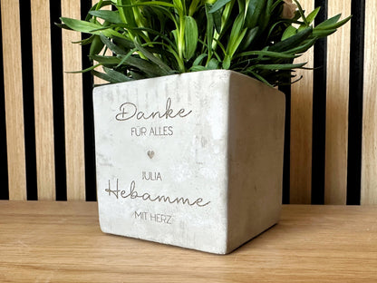 Blumentopf Beton-Optik Mit Herz | Personalisierter Topf Danke für alle Wunschname Hebamme Erzieherin Arzt Geschenk Abschied 3 Größen Gravur